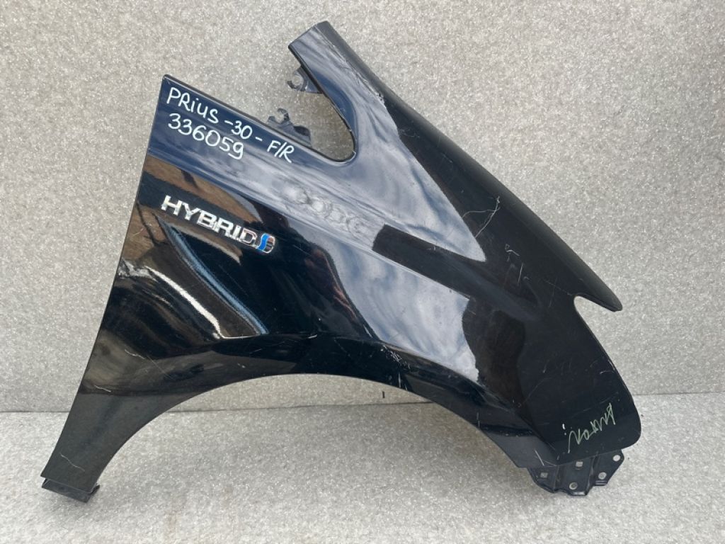 53801-47060 | Крыло переднее прав. TOYOTA PRIUS PLUS 11-14