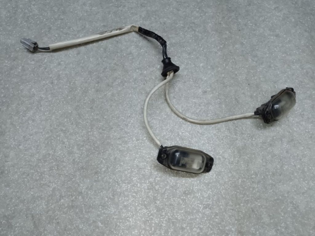 81204-60010 | Підсвічування номера TOYOTA LAND CRUISER PRADO 120 02-09