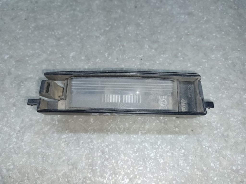 81270-42070 | Подсветка номера TOYOTA RAV4 05-12