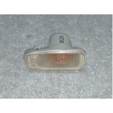 Повторювач повороту у крило передн. TOYOTA LAND CRUISER PRADO 120 02-09