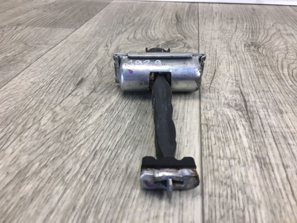 DS7Z-5427204-A | Обмежувач дверей задн. FORD FUSION 14- - Фото 3