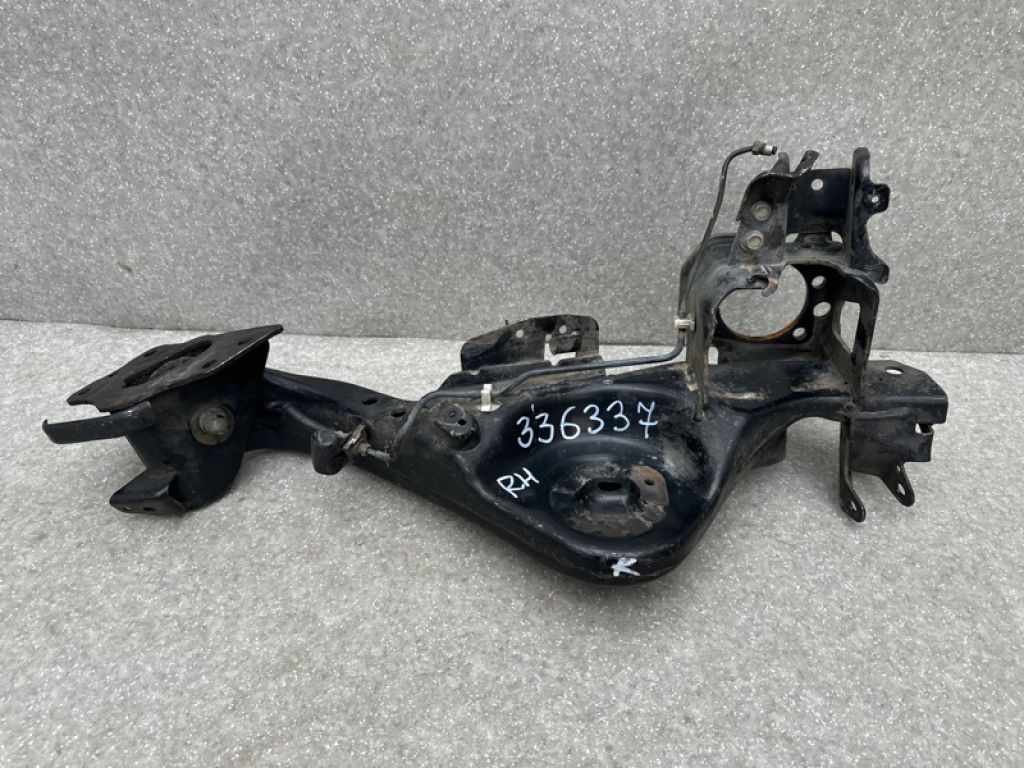 55501-4BA0A | Важіль задньої підвіски поздовжній прав. NISSAN X-TRAIL/ROGUE T32 13-20