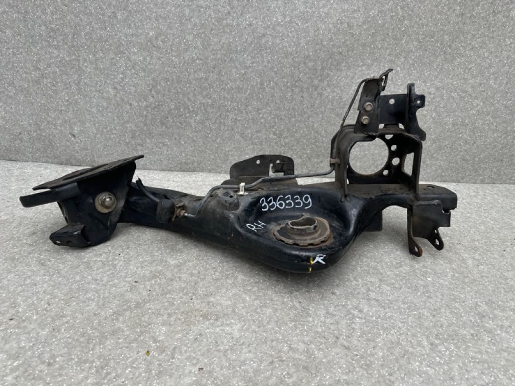 55501-4BA0A | Важіль задньої підвіски поздовжній прав. NISSAN X-TRAIL/ROGUE T32 13-20