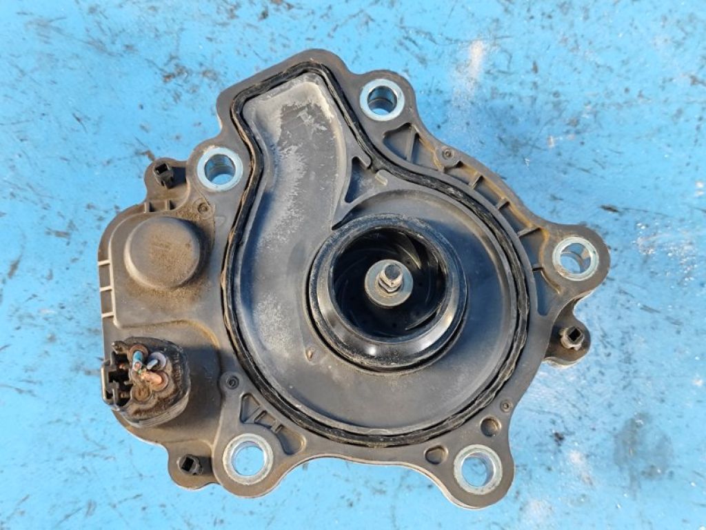 161A0-29015 | Помпа охолодження електрична TOYOTA PRIUS - 30 09-17 - Фото 2