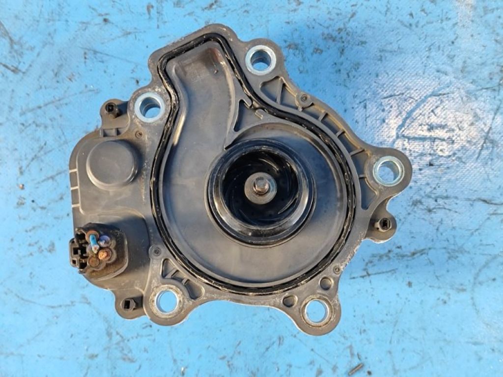 161A0-29015 | Помпа охолодження електрична TOYOTA PRIUS - 30 09-17 - Фото 2