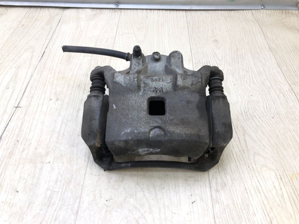 410013SG0B | Суппорт тормозной передн. прав. NISSAN SENTRA B17 12-21