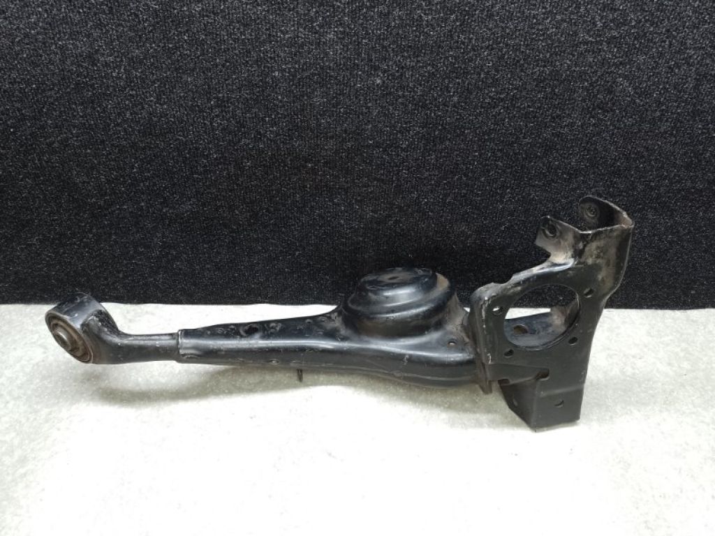 48720-42030 | Рычаг задней подвески продольный лев. TOYOTA RAV4 00-05