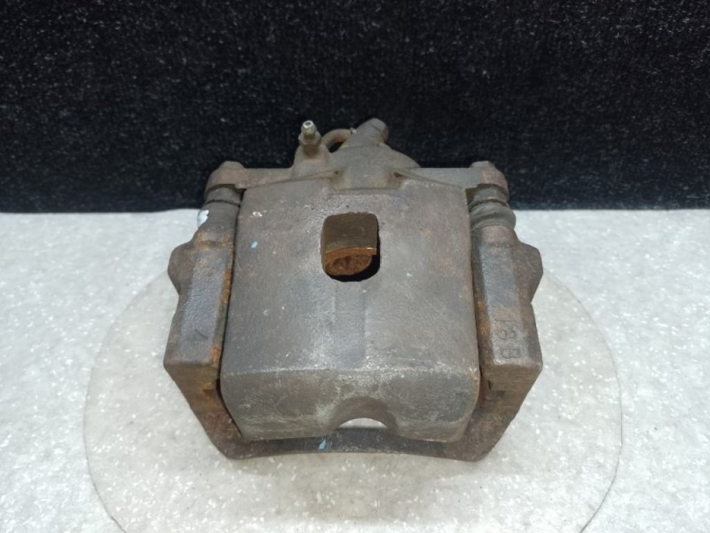 47730-42040 | Суппорт тормозной передн. прав. TOYOTA RAV4 00-05