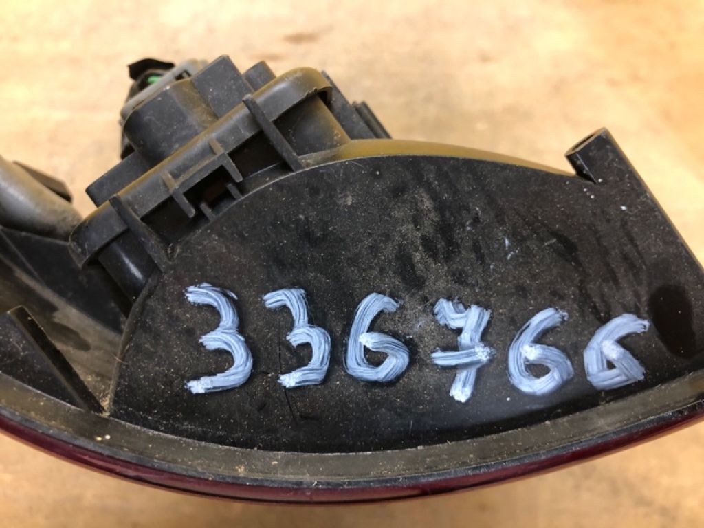 457 6247 | Ліхтар зовнішній прав. CHRYSLER VOYAGER 95-00 - Фото 2