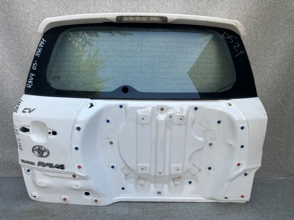 6700542372 | Крышка багажника TOYOTA RAV4 05-12
