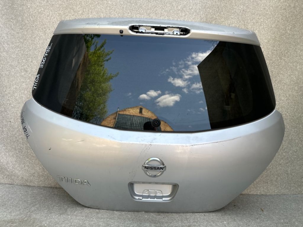 90100-EL030 | Кришка багажника NISSAN TIIDA/VERSA C11 04-11