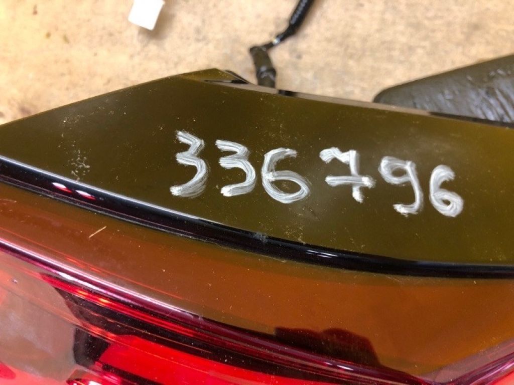 81550F4130 | Ліхтар зовнішній прав. TOYOTA C-HR 16- - Фото 2