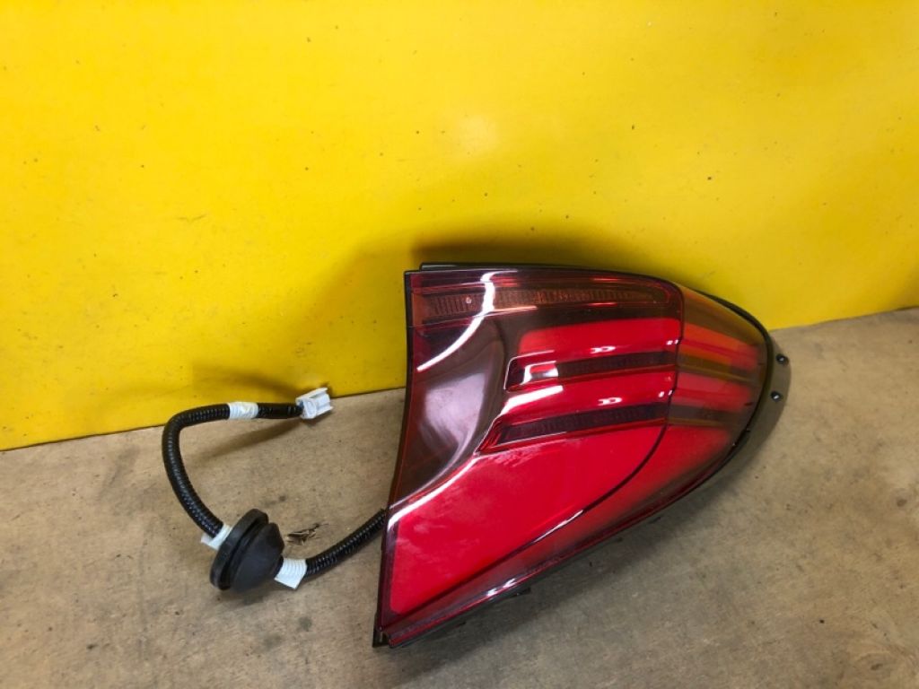 81550F4130 | Ліхтар зовнішній прав. TOYOTA C-HR 16- - Фото 3