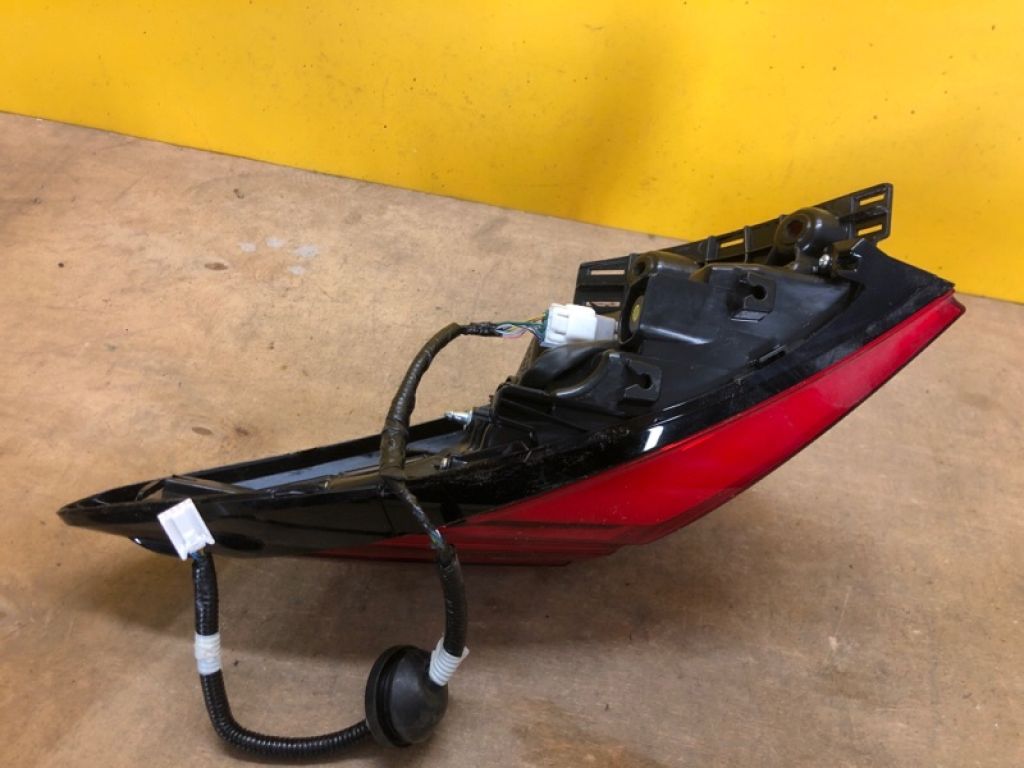 81550F4130 | Ліхтар зовнішній прав. TOYOTA C-HR 16- - Фото 8