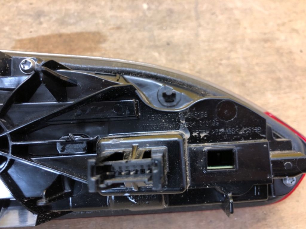 63 21 7 433 798 | Ліхтар внутрішній прав. BMW X4 (G02) 18- - Фото 9