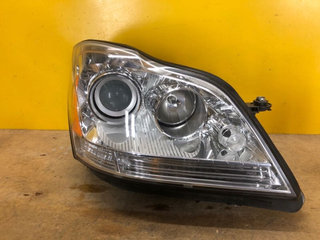 A1648208161 | Фара прав. MERCEDES GL-CLASS X164 06-12