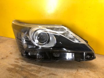 Фара прав. TOYOTA AVENSIS 08-18