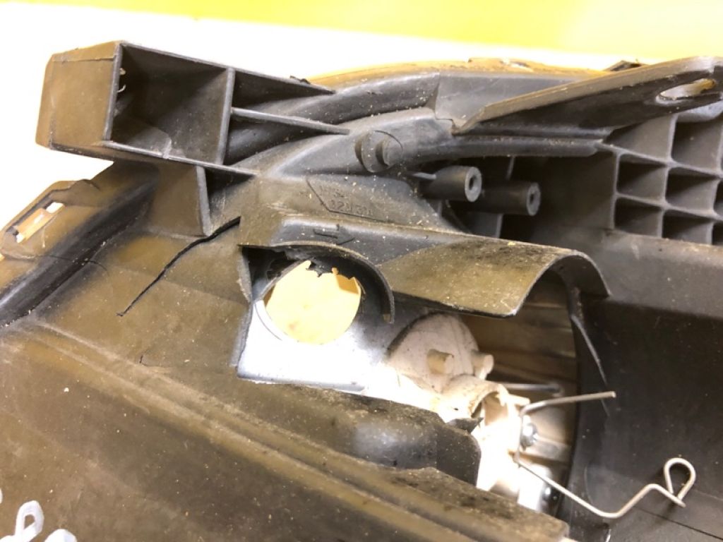 8113005192 | Фара прав. TOYOTA AVENSIS 03-08 - Фото 12