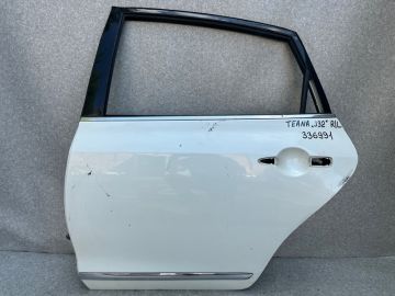 Двері задн. лів. NISSAN TEANA J32 08-14
