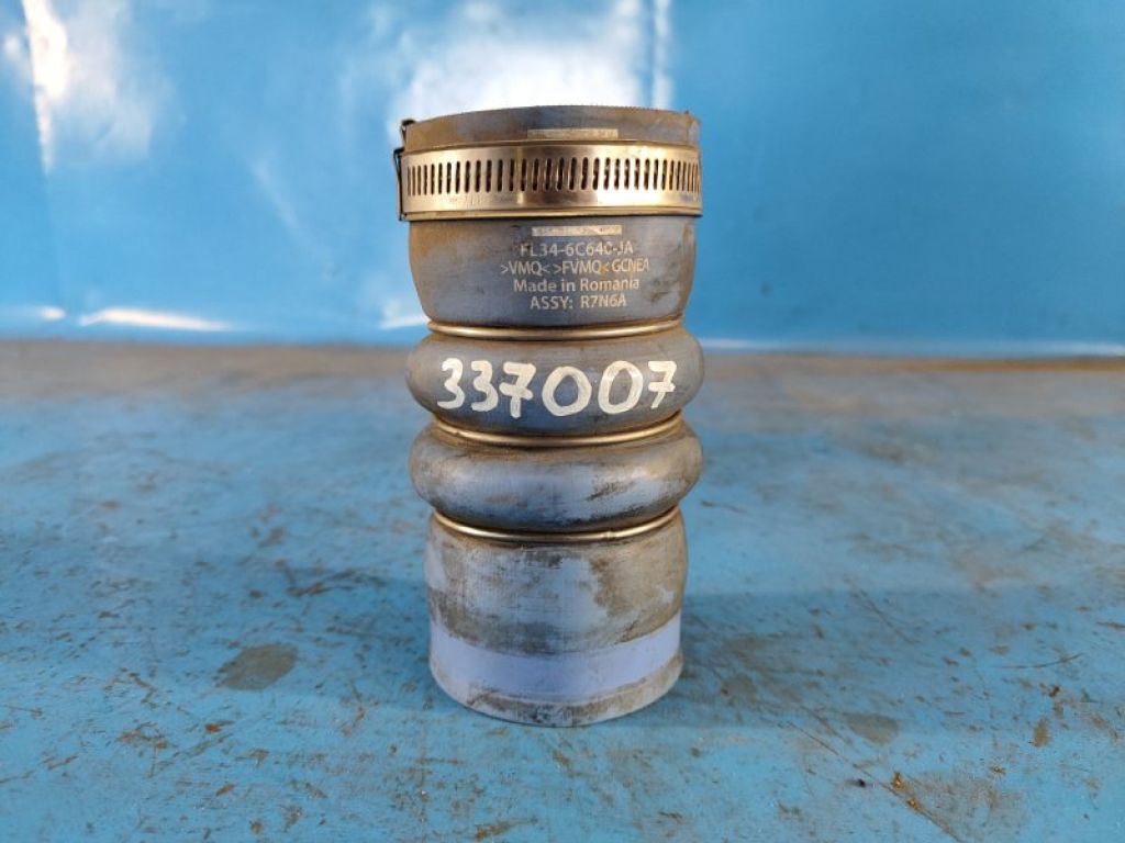 FL34-6C640-JA | Патрубок інтеркулера FORD EXPEDITION 17-