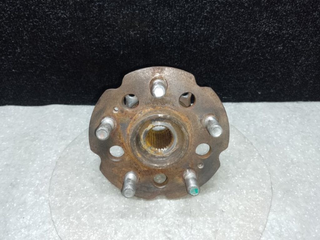 42200-STX-A02 | Маточина колеса задн. ACURA MDX (YD2) 06-13