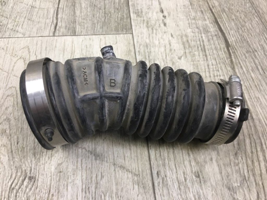 16576-1KC0A | патрубок повітряного фільтра NISSAN JUKE 10-19 - Фото 2