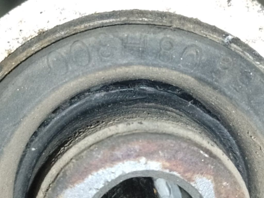 54501-8H310 | Важіль передньої підвіски нижній лів. NISSAN X-TRAIL T30 01-07 - Фото 4