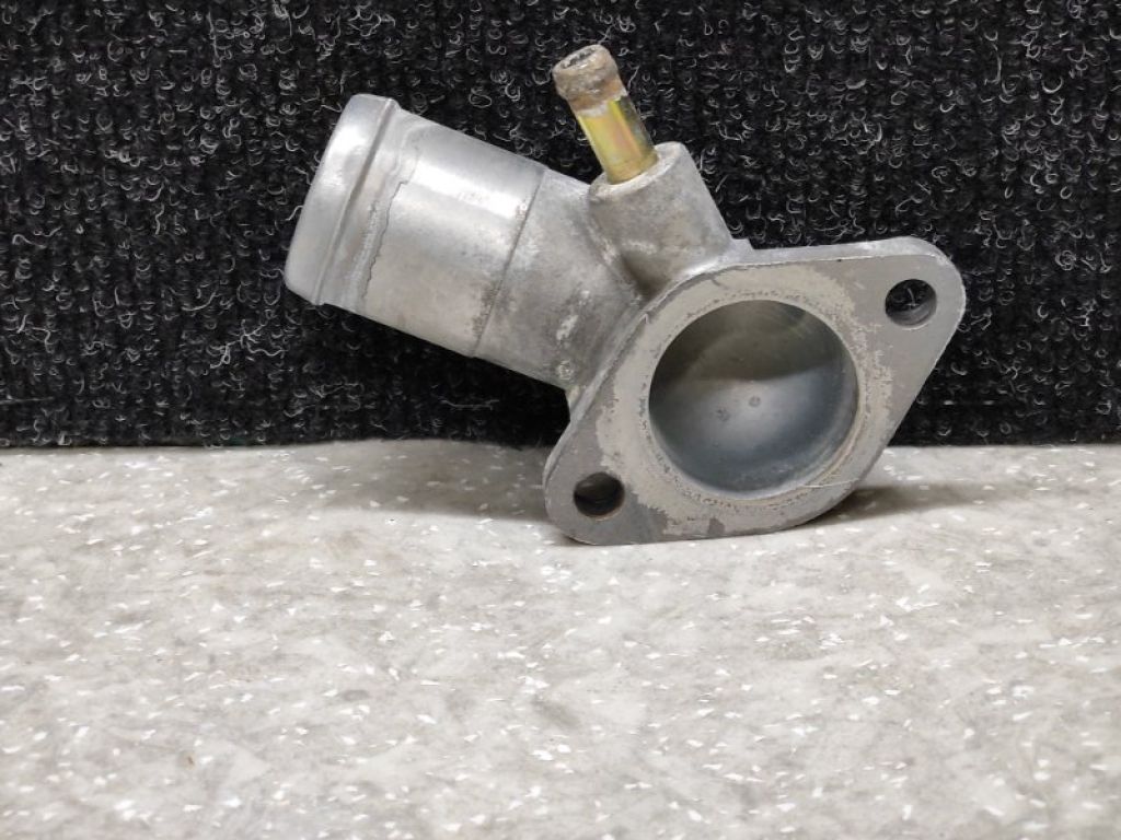 1305A072 | Фланец системы охлаждения MITSUBISHI OUTLANDER XL 05-13 - Фото 2