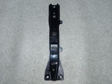 Кронштейн замку капота передн. HUMMER H3 05-10