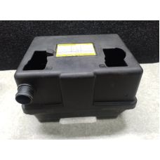 Короб аккумулятора HUMMER H3 05-10