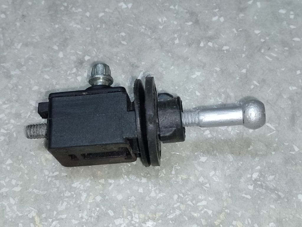 Корректор фар HUMMER H3 05-10 - Фото 2