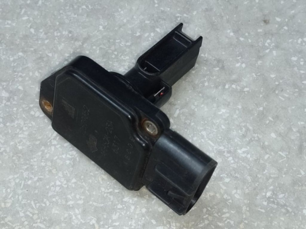 12579352 | Расходомер воздуха HUMMER H3 05-10
