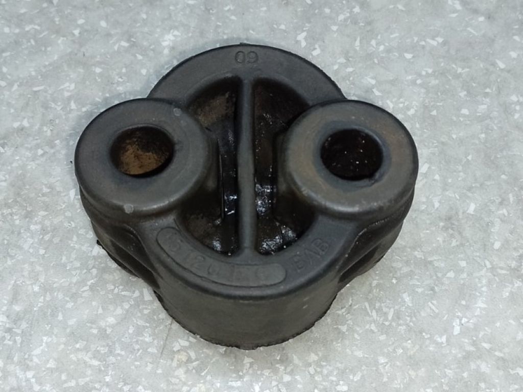 15120136 | Крепление глушителя HUMMER H3 05-10