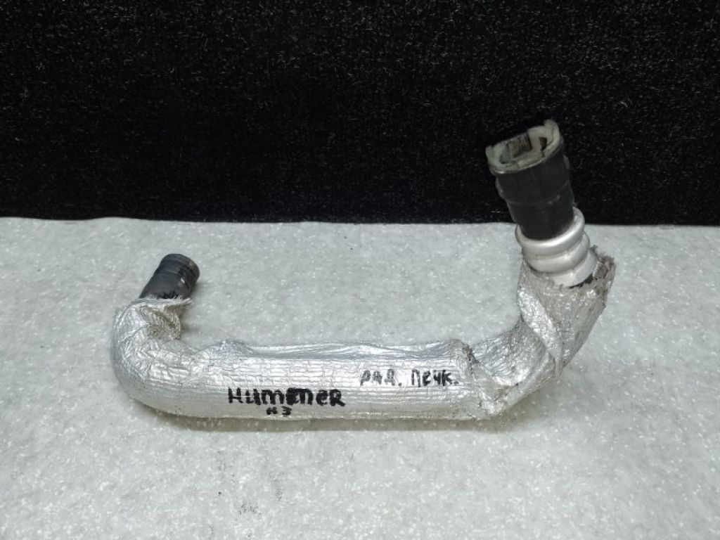 15263238 | Патрубок радиатора печки HUMMER H3 05-10