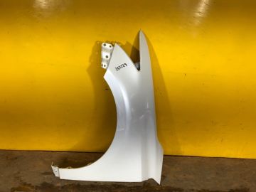 Крыло переднее лев. LEXUS CT200 17-