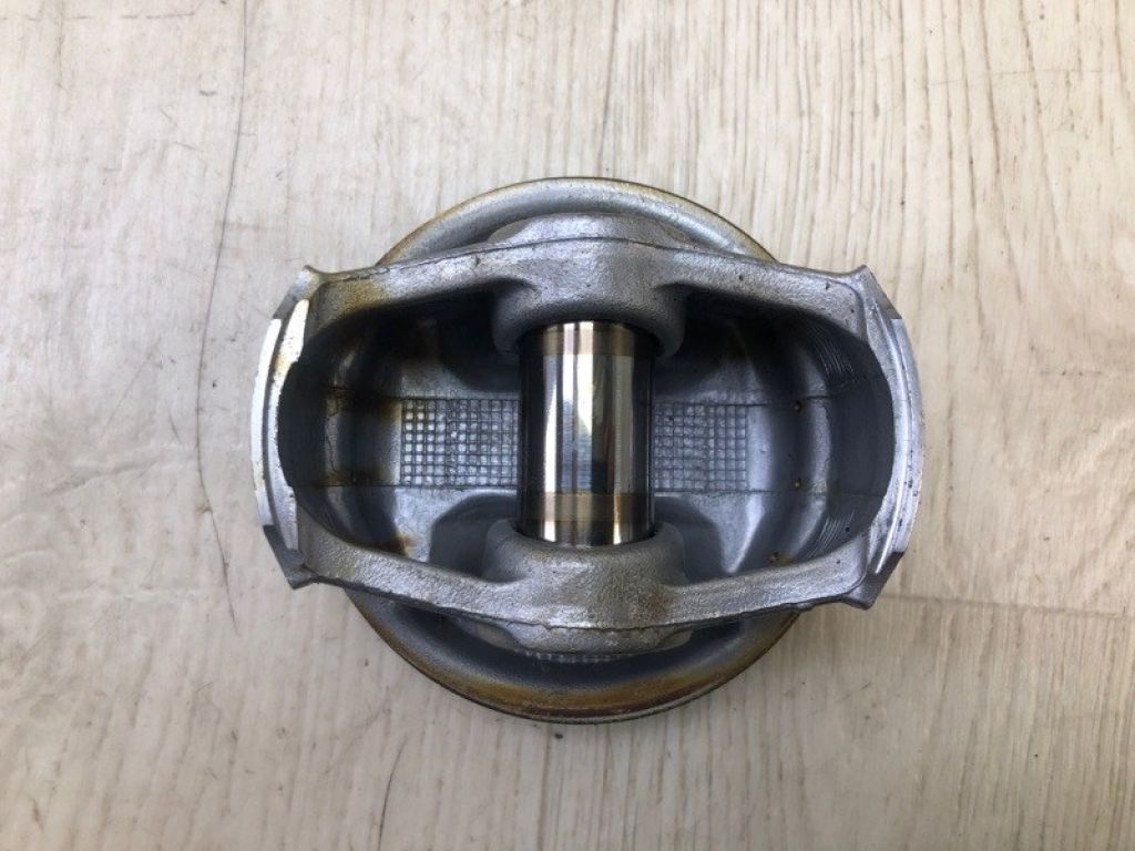 1310131110B0 | поршень LEXUS RX350/450 09-15 - Фото 2