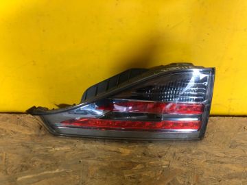 Ліхтар внутрішній прав. LEXUS CT200 17-