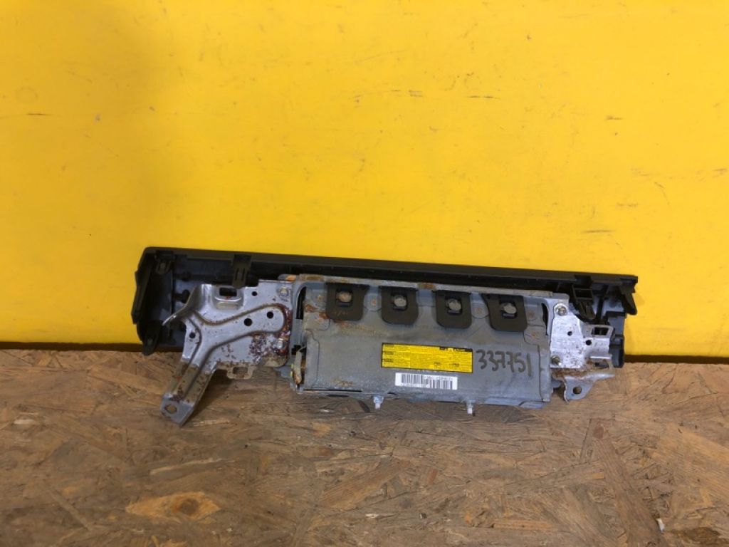 73990-76011-C0 | Подушка безпеки в коліна прав. LEXUS CT200 17-