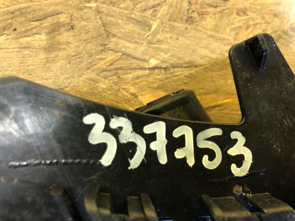 52563-76010 | Кронштейн заднего бампера лев. LEXUS CT200 17- - Фото 2