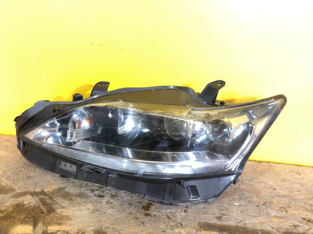 81185-76071 | Фара лів. LEXUS CT200 17-