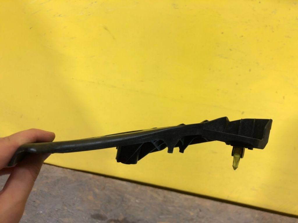 52116-76010 | Кронштейн переднього бампера лів. LEXUS CT200 17- - Фото 5