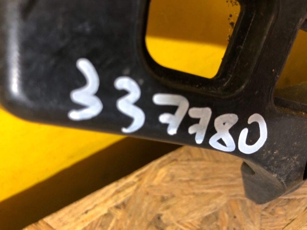 52115-76010 | Кронштейн переднього бампера прав. LEXUS CT200 17- - Фото 2