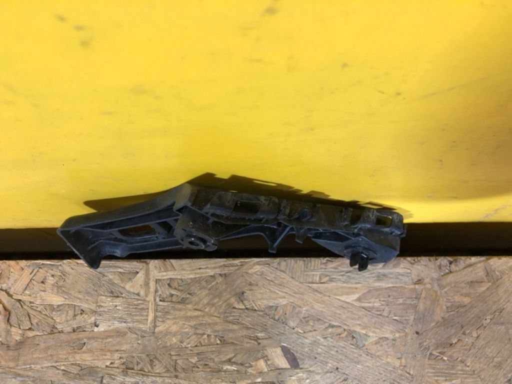 52115-76010 | Кронштейн переднього бампера прав. LEXUS CT200 17- - Фото 4