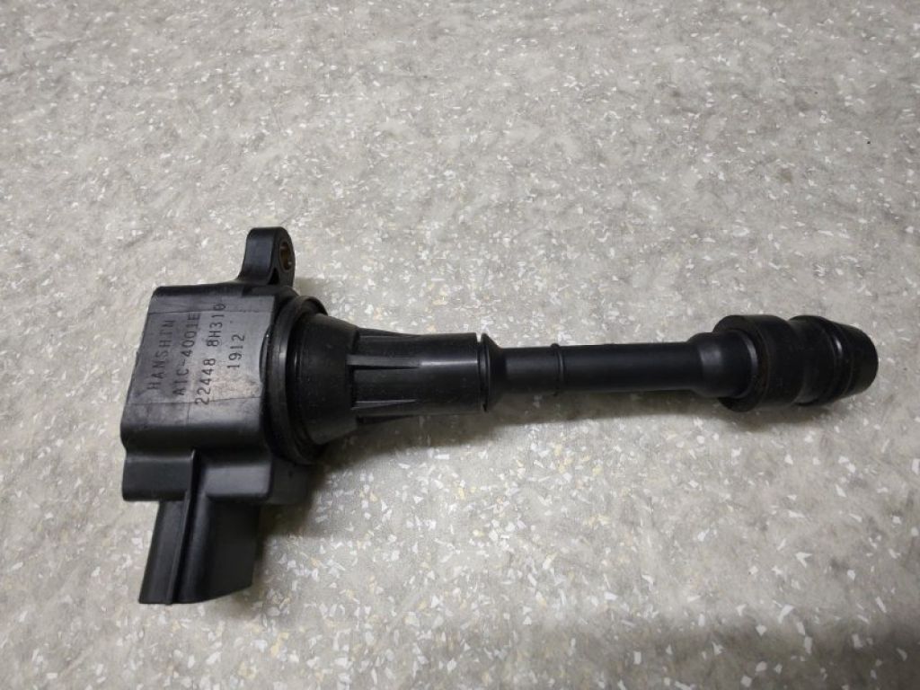 22448-8H310 | Катушка зажигания NISSAN X-TRAIL T30 01-07