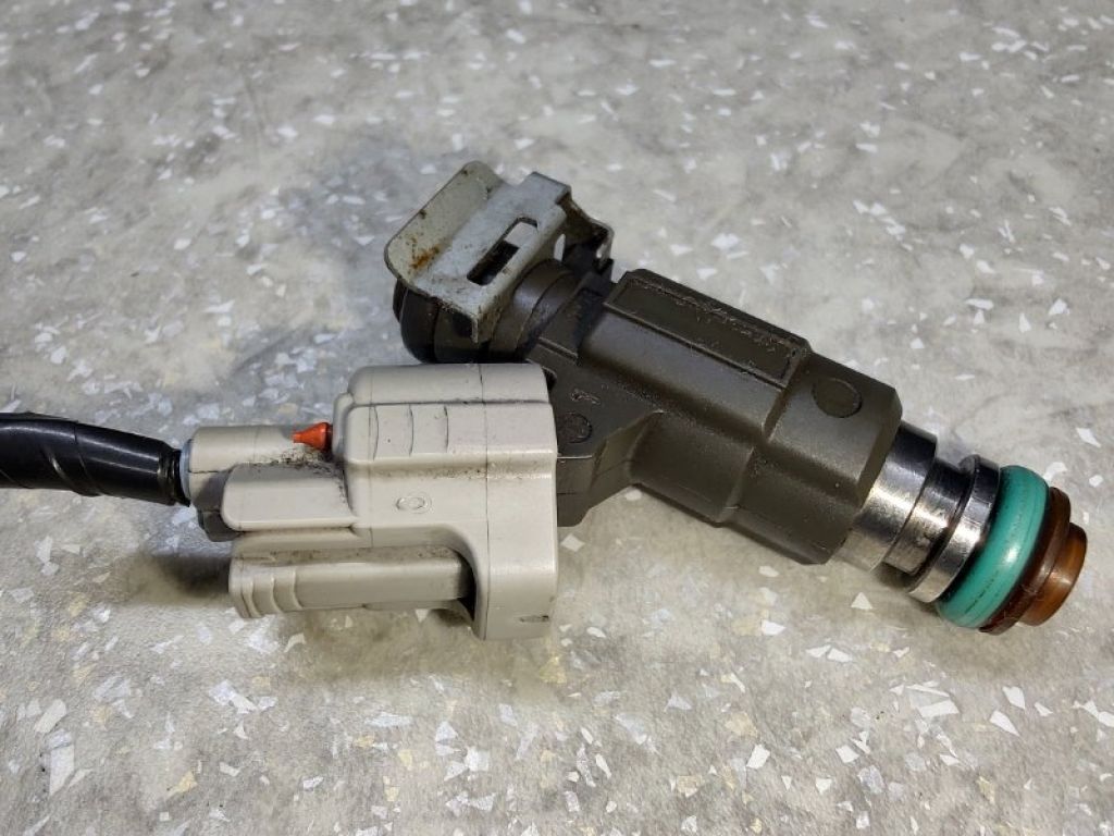 16600-AE060 | Форсунка паливна NISSAN X-TRAIL T30 01-07 - Фото 2