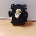 TD11-61-B60 | Моторчик заслонки печки MAZDA CX-9 06-16 - Превью 3