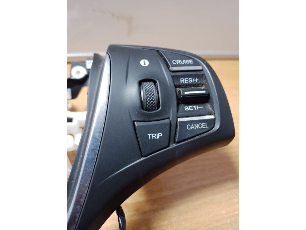 35880-TZ3-A01 | Кнопки руля ACURA TLX 14-17 - Фото 4