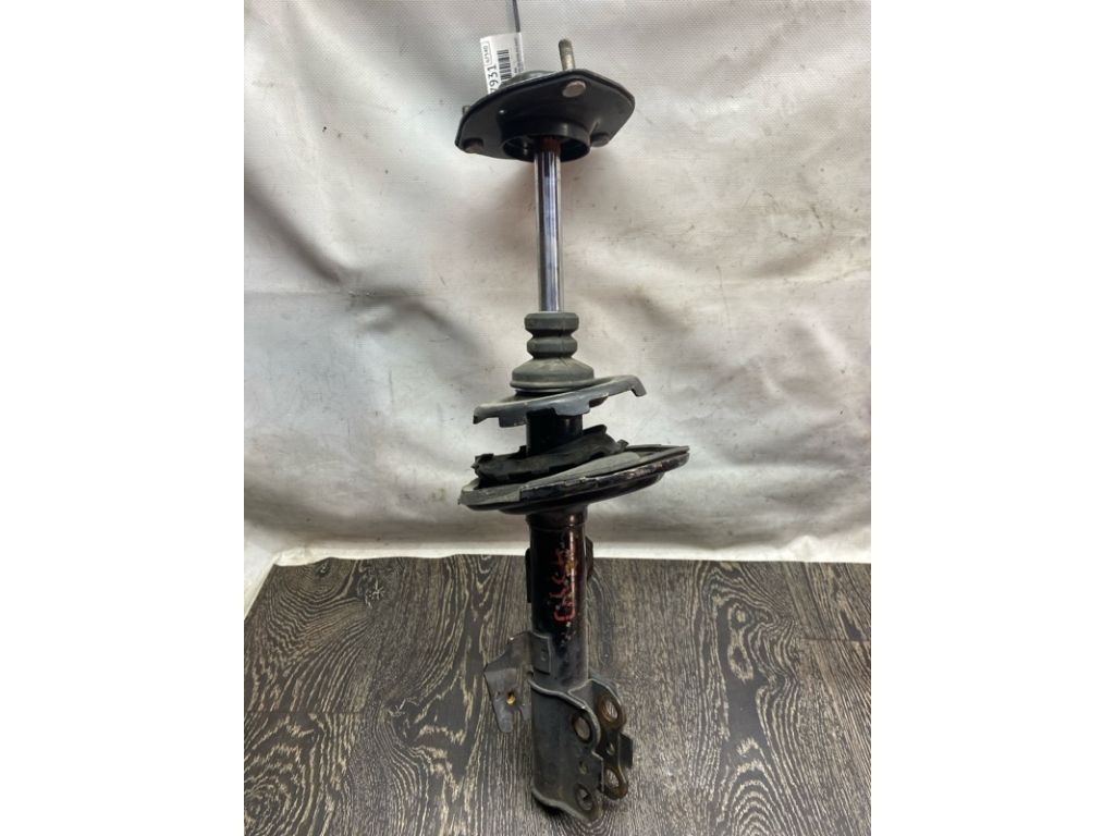 48520-80013 | Амортизатор передн. лів. LEXUS ES300 ES330 01-06