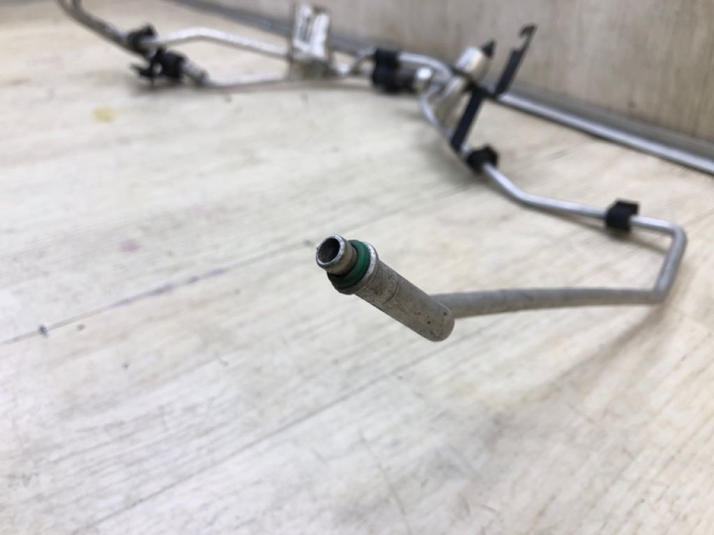 97762-2L110 | Трубка кондиціонеру HYUNDAI ELANTRA HD 06-11 - Фото 4