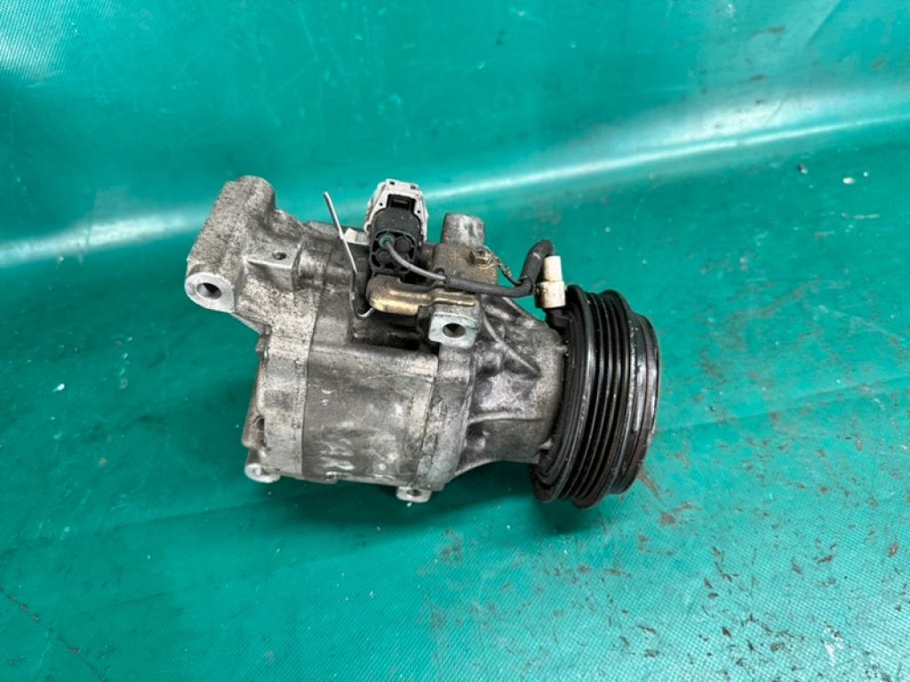 88320-52400 | Компрессор кондиционера TOYOTA YARIS 00-05 - Фото 2